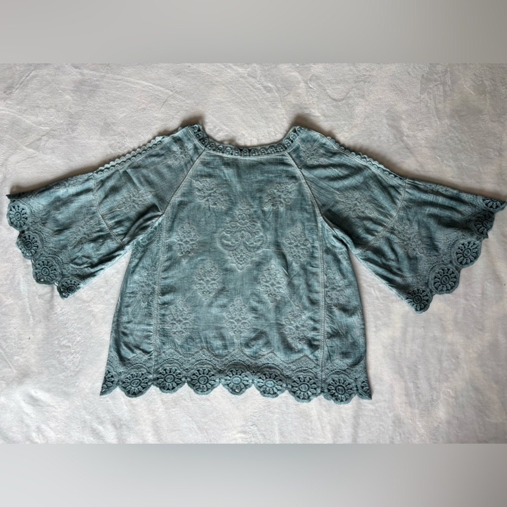 Democracy Blouse Size S Top Sleeves 2/3 Crewneck Light Blue - Picture 6 of 15